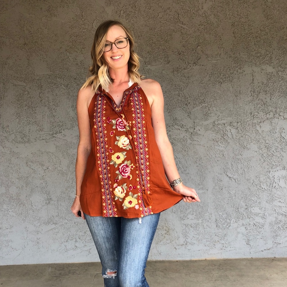 Embroidered tank with tie around front